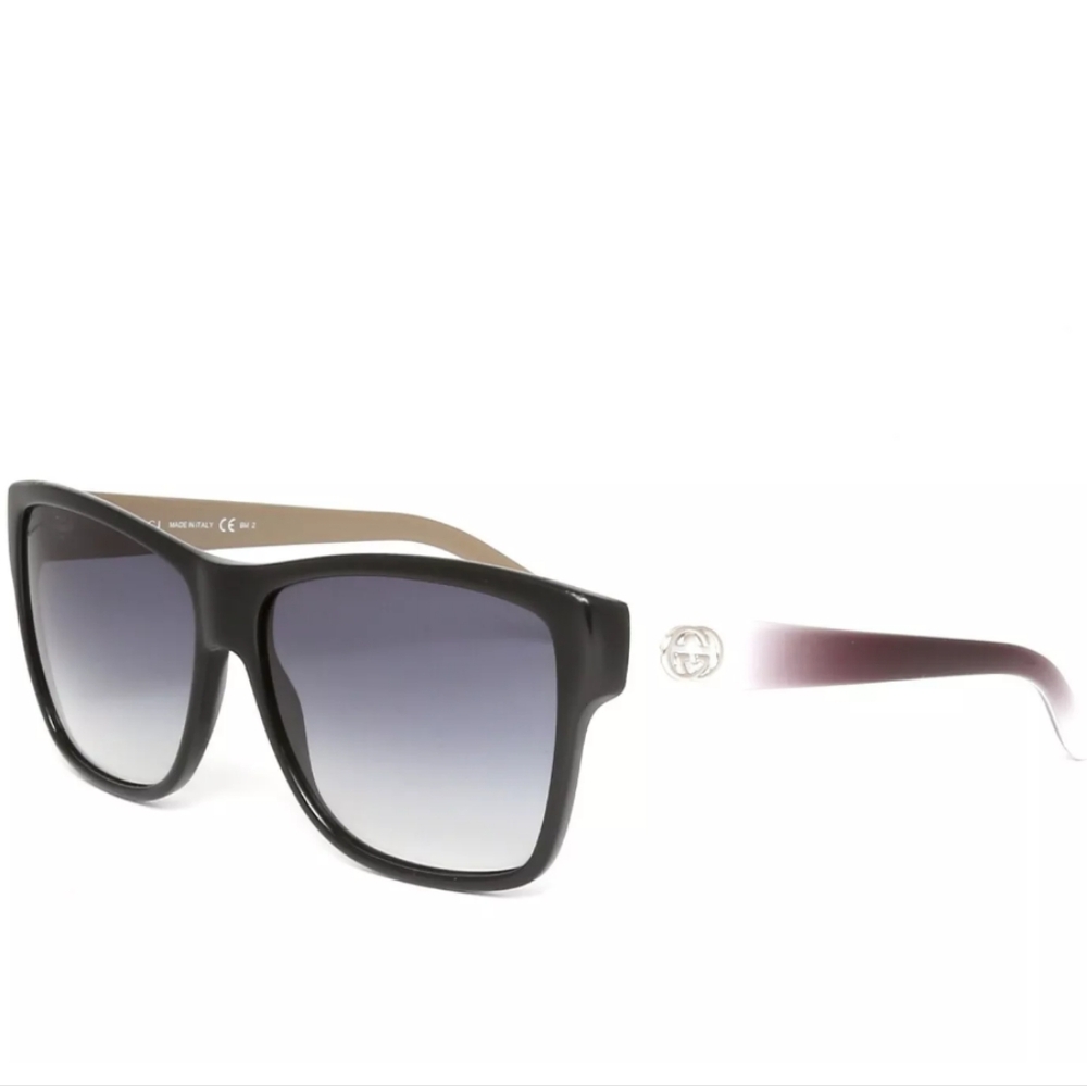 100% Authentic Gucci sunglasses and case